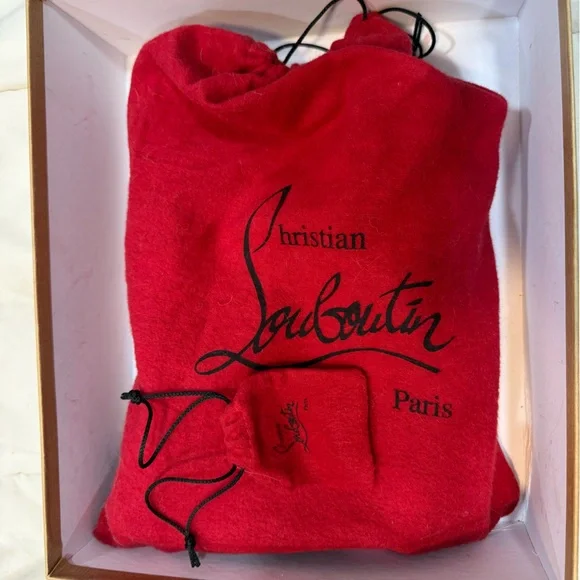 Christian Louboutin Dirditta Pumps - Picture 8 of 12